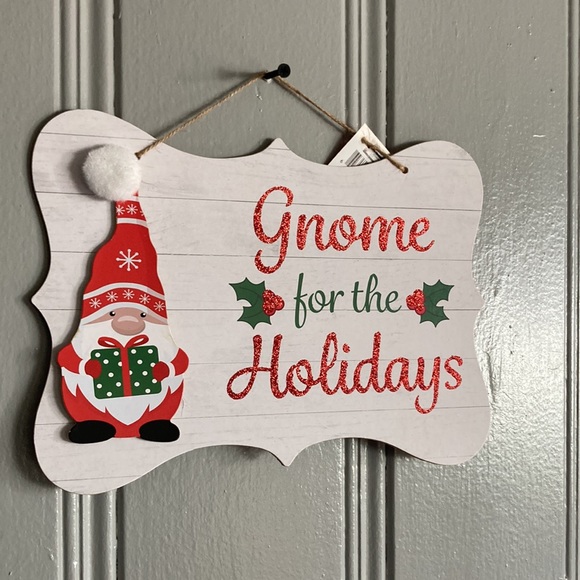 Brand NWT Adorable Gnome for the Holidays Hanging Wall Decoration Sign - Picture 3 of 7